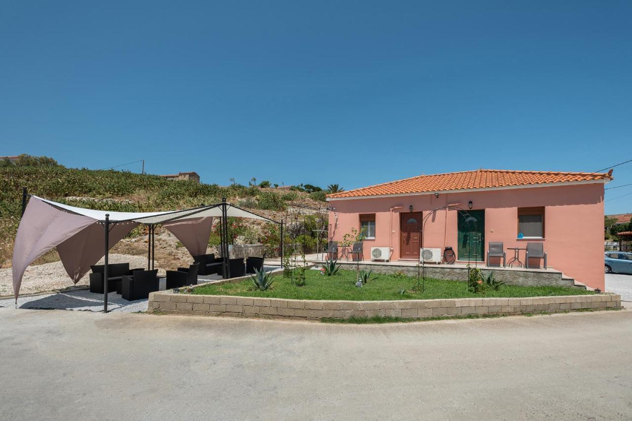 A & K Vacation House Varos Екстер'єр фото