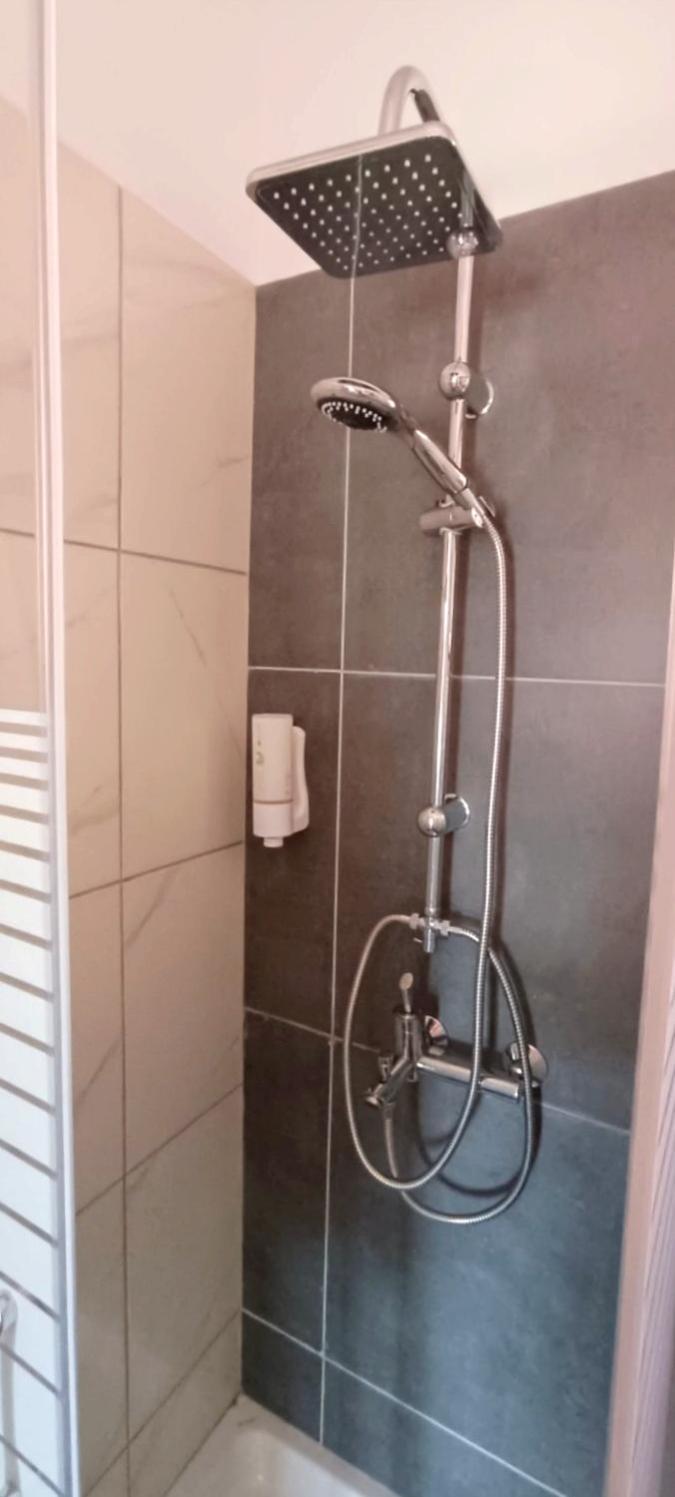 A & K Vacation House Varos Екстер'єр фото